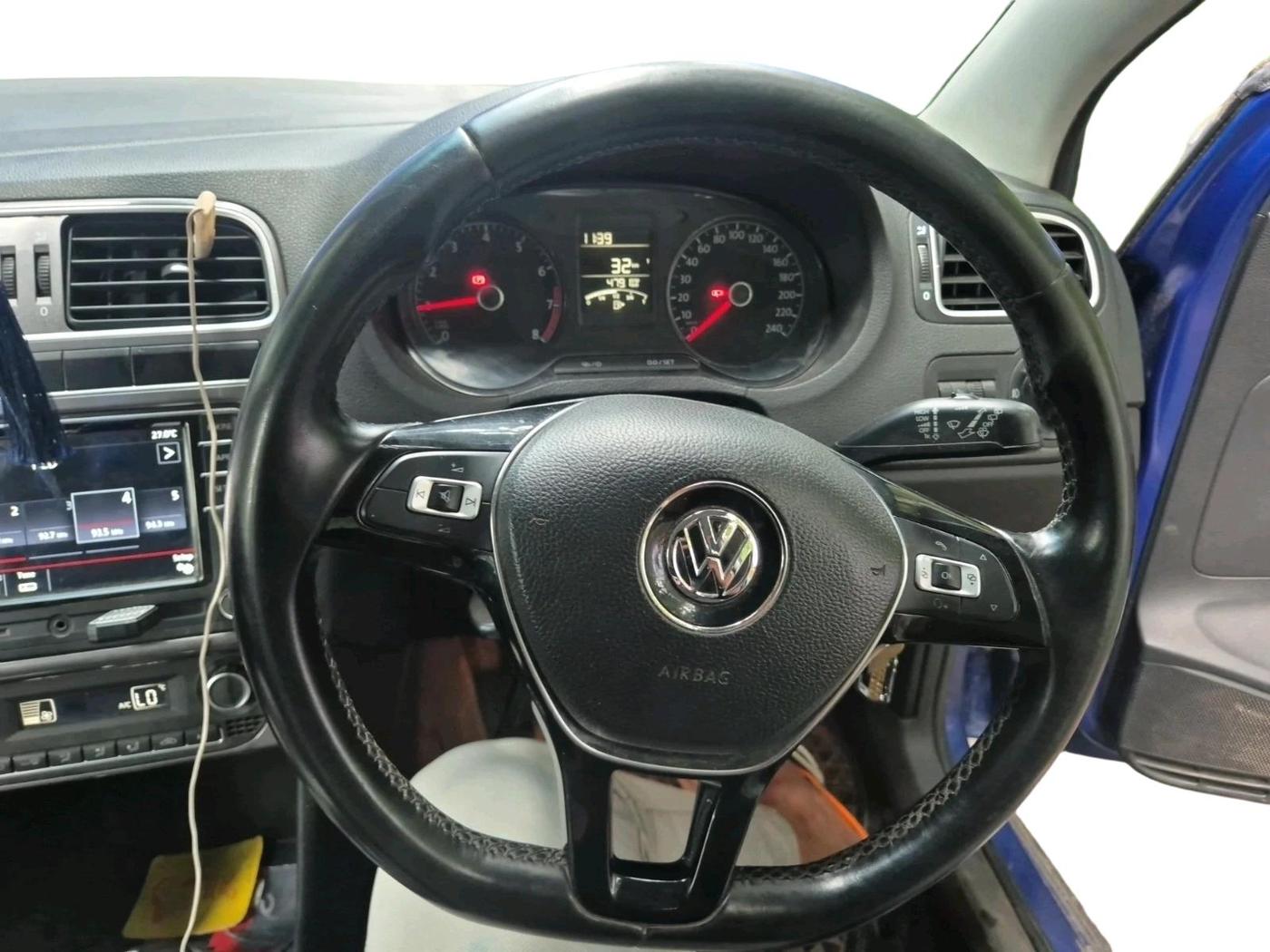 2018 Volkswagen Polo HIGHLINE PLUS 1.0 16 ALLOY, Petrol, Manual, 74,236 km, interior