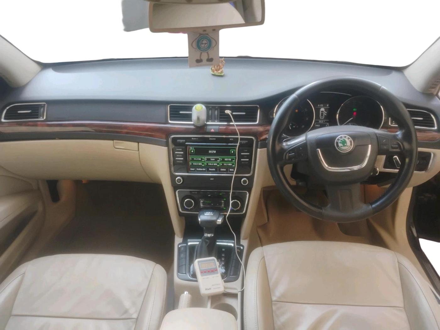 2012 Skoda Superb ELEGANCE 1.8 TSI AT, Petrol, Automatic, 63,082 km, interior