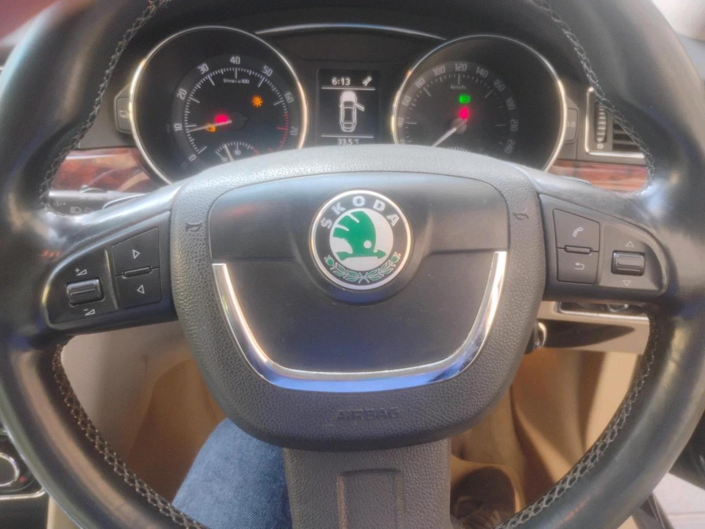 2012 Skoda Superb ELEGANCE 1.8 TSI AT, Petrol, Automatic, 63,082 km, interior