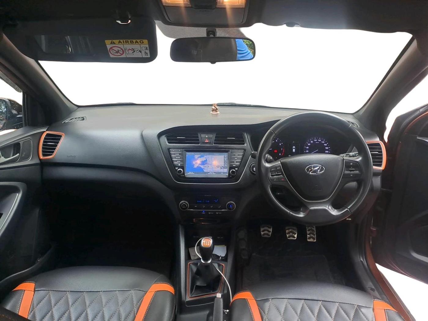 2016 Hyundai i20 Active 1.2 SX, Petrol, Manual, 42,976 km, interior