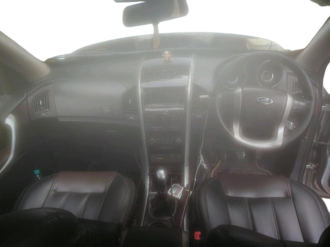 2013 Mahindra XUV500 W8, Diesel, Manual, 87,880 km, interior