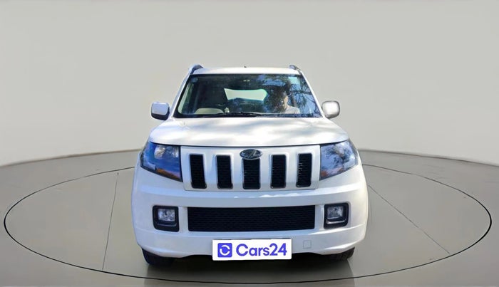 2017 Mahindra TUV300 T10 AMT, Diesel, Automatic, 8,486 km, exterior