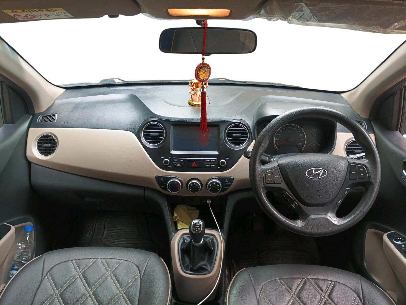 2018 Hyundai Grand i10 SPORTZ 1.2 KAPPA VTVT, Petrol, Manual, 44,166 km, interior