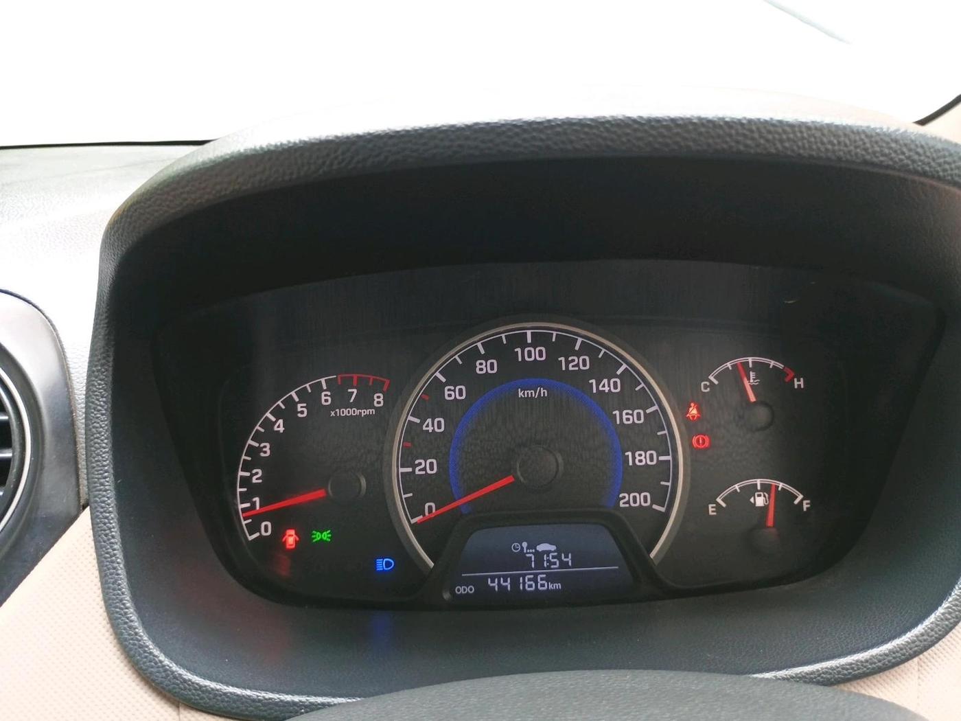 2018 Hyundai Grand i10 SPORTZ 1.2 KAPPA VTVT, Petrol, Manual, 44,166 km, interior