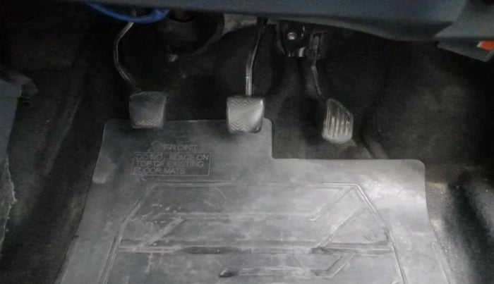 2012 Toyota Etios Liva G, Petrol, Manual, 1,48,618 km, interior