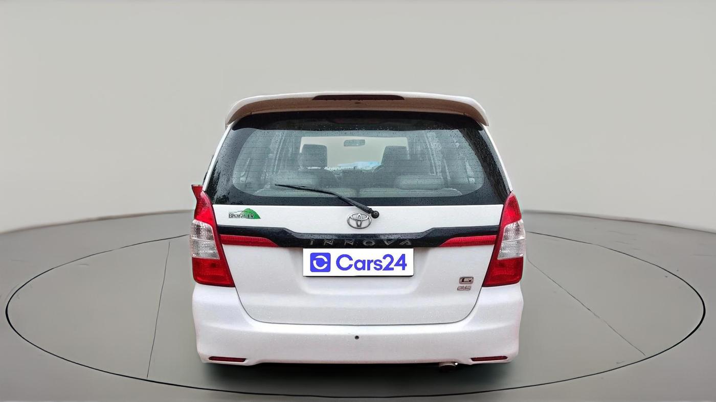 2010 Toyota Innova GX 2.5 7 STR, Diesel, Manual, 1,72,196 km, exterior