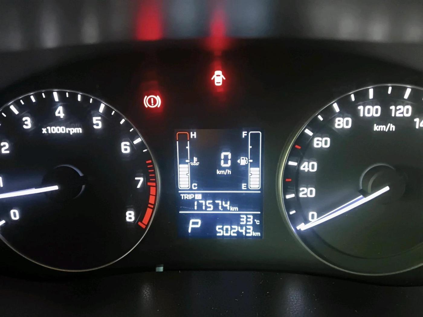 2016 Hyundai Creta SX PLUS AT 1.6 PETROL, Petrol, Automatic, 50,243 km, interior