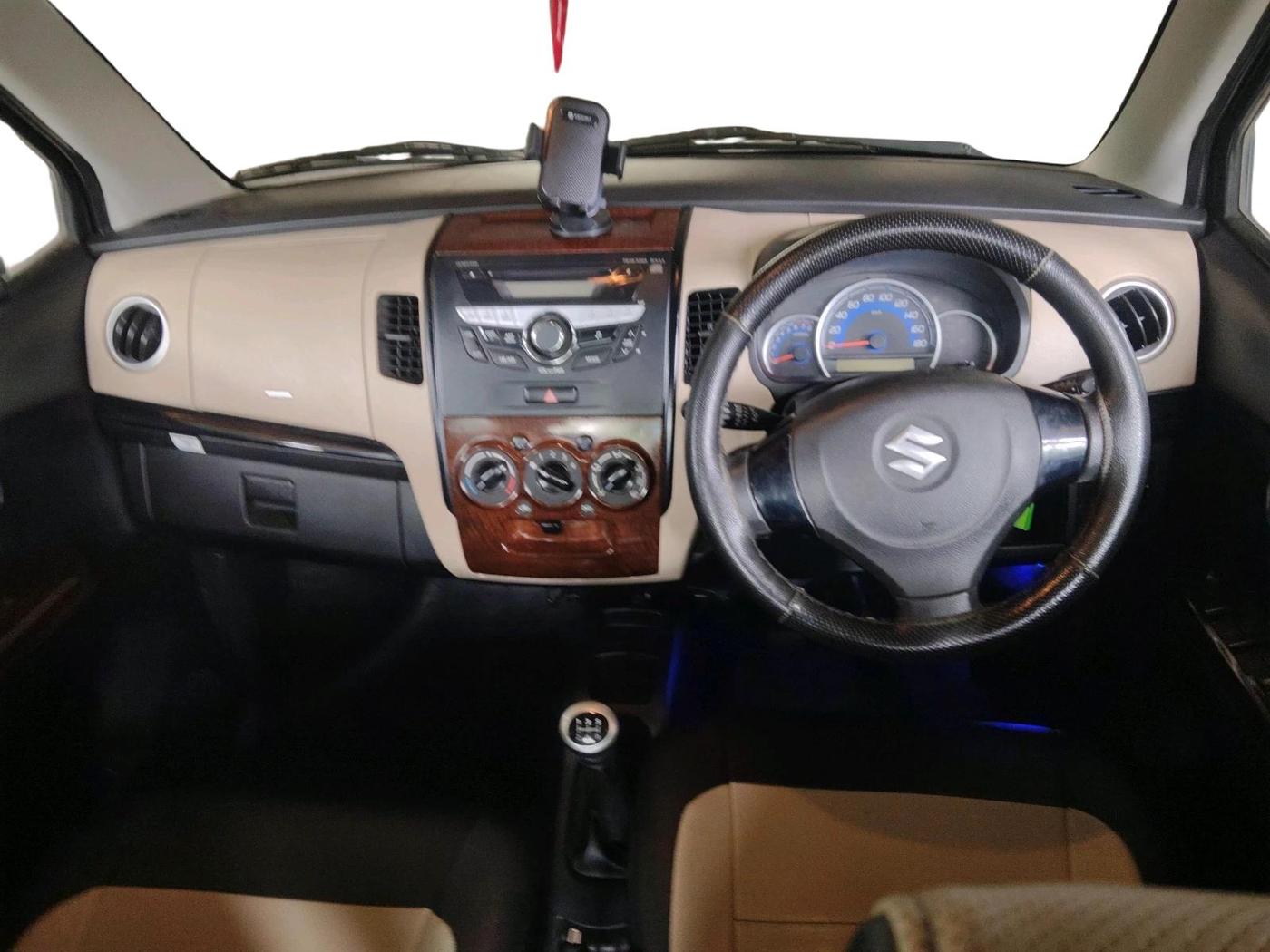 2018 Maruti Wagon R 1.0 VXI, Petrol, Manual, 14,252 km, interior