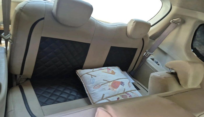 2013 Maruti Ertiga VXI, CNG, Manual, 1,13,424 km, interior