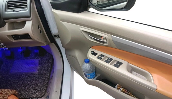 2016 Maruti Ertiga VXI CNG, CNG, Manual, 2,38,228 km, interior