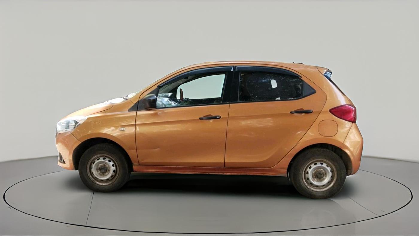 2016 Tata Tiago XE PETROL, Petrol, Manual, 65,737 km, exterior