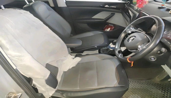 2022 Skoda KUSHAQ STYLE 1.0L TSI AT (6 AIRBAGS), Petrol, Automatic, 33,637 km, interior