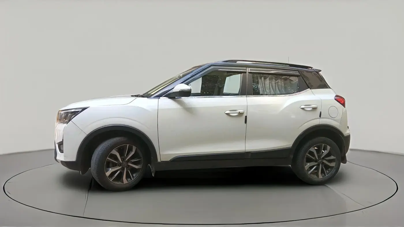 2021 Mahindra XUV300 W8 (O) 1.5 DIESEL AMT, Diesel, Automatic, 91,277 km, exterior