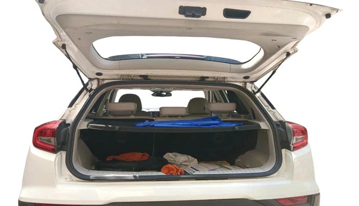 2021 Mahindra XUV300 W8 (O) 1.5 DIESEL AMT, Diesel, Automatic, 91,277 km, exterior