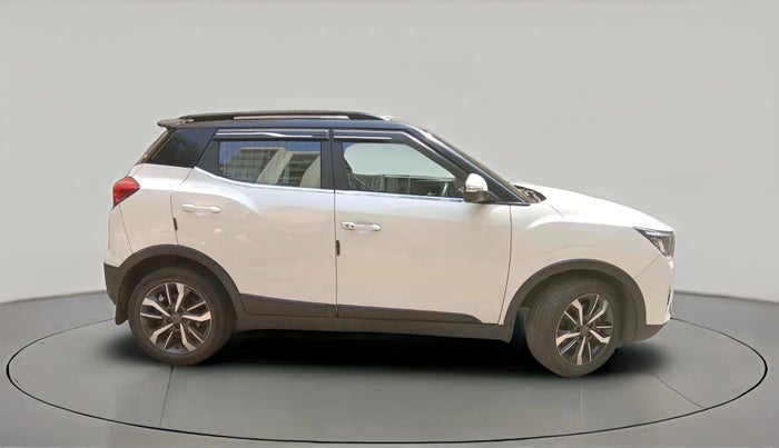 2021 Mahindra XUV300 W8 (O) 1.5 DIESEL AMT, Diesel, Automatic, 91,277 km, exterior