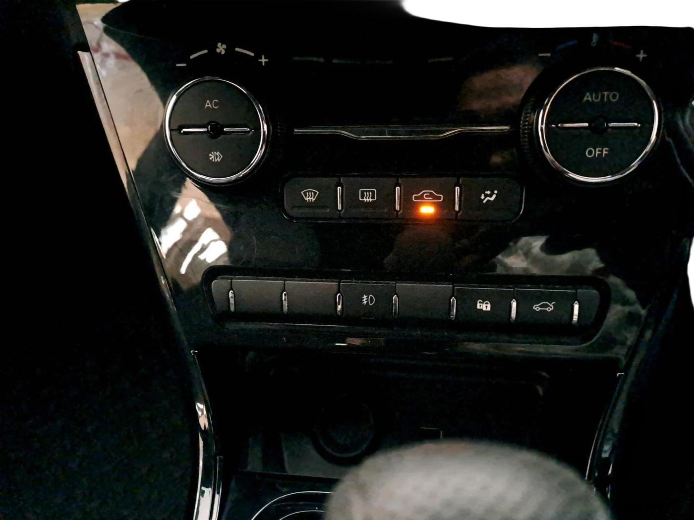 2023 Tata NEXON XZA PLUS LUXURY SUNROOF PETROL, Petrol, Automatic, 19,929 km, interior