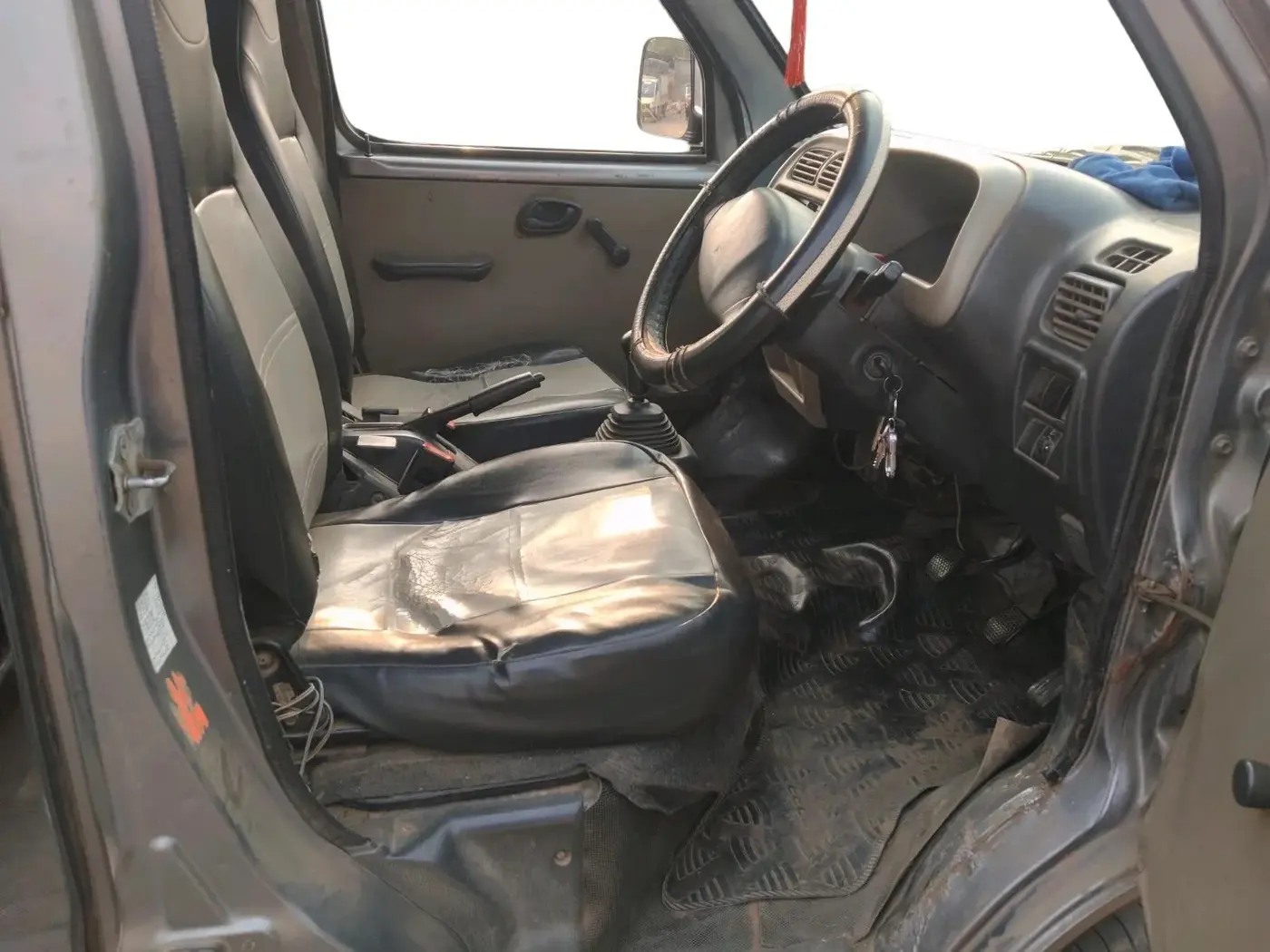 2015 Maruti Eeco 5 STR WITH A/C+HTR, Petrol, Manual, 1 km, interior