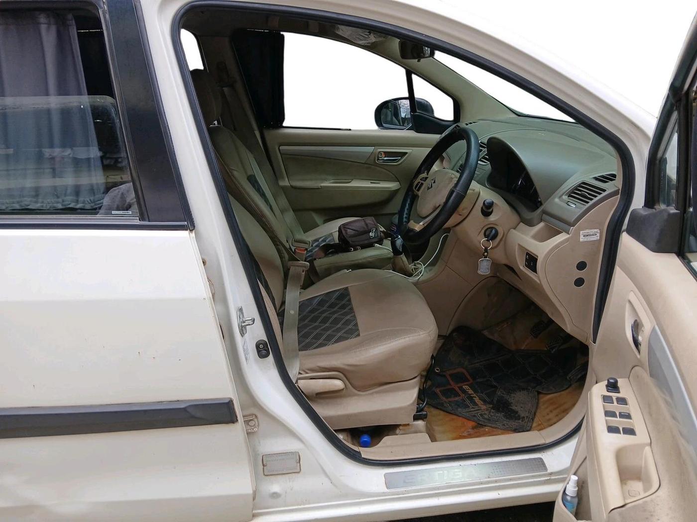 2016 Maruti Ertiga VDI SHVS, Diesel, Manual, 1,30,358 km, interior