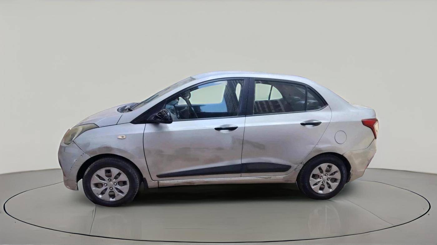 2016 Hyundai Xcent BASE ABS 1.1, Diesel, Manual, 2,85,638 km, exterior