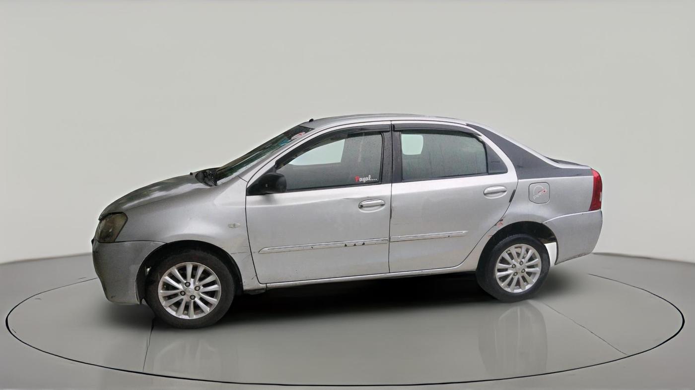 2011 Toyota Etios V, Petrol, Manual, 1,60,606 km, exterior