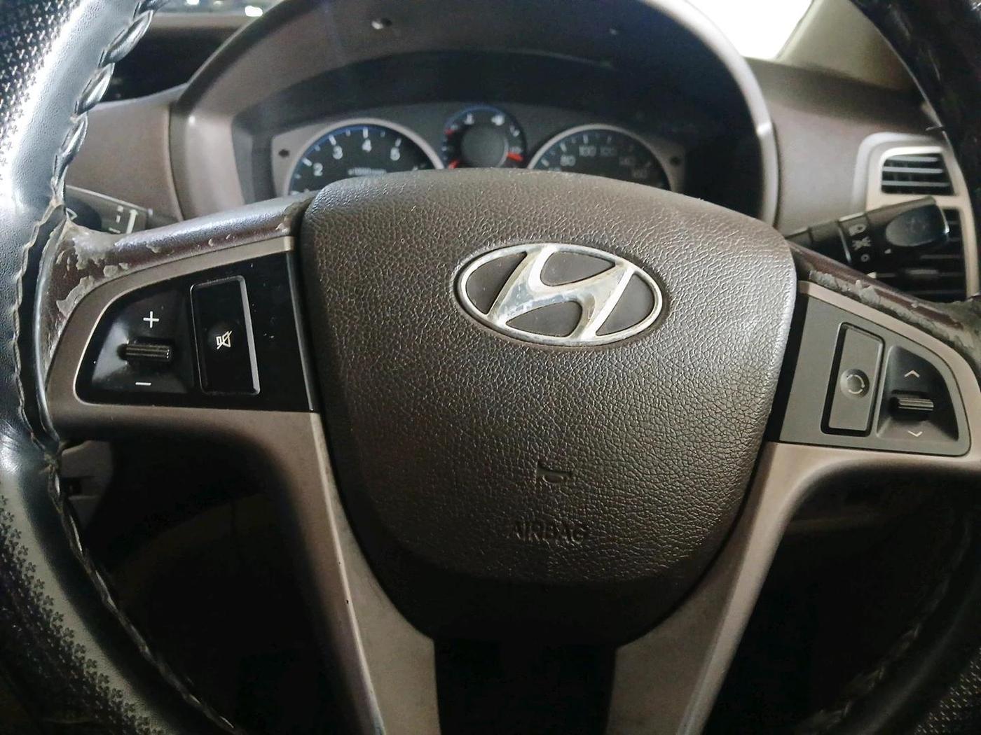 2010 Hyundai i20 SPORTZ 1.2, Petrol, Manual, 1,14,612 km, interior