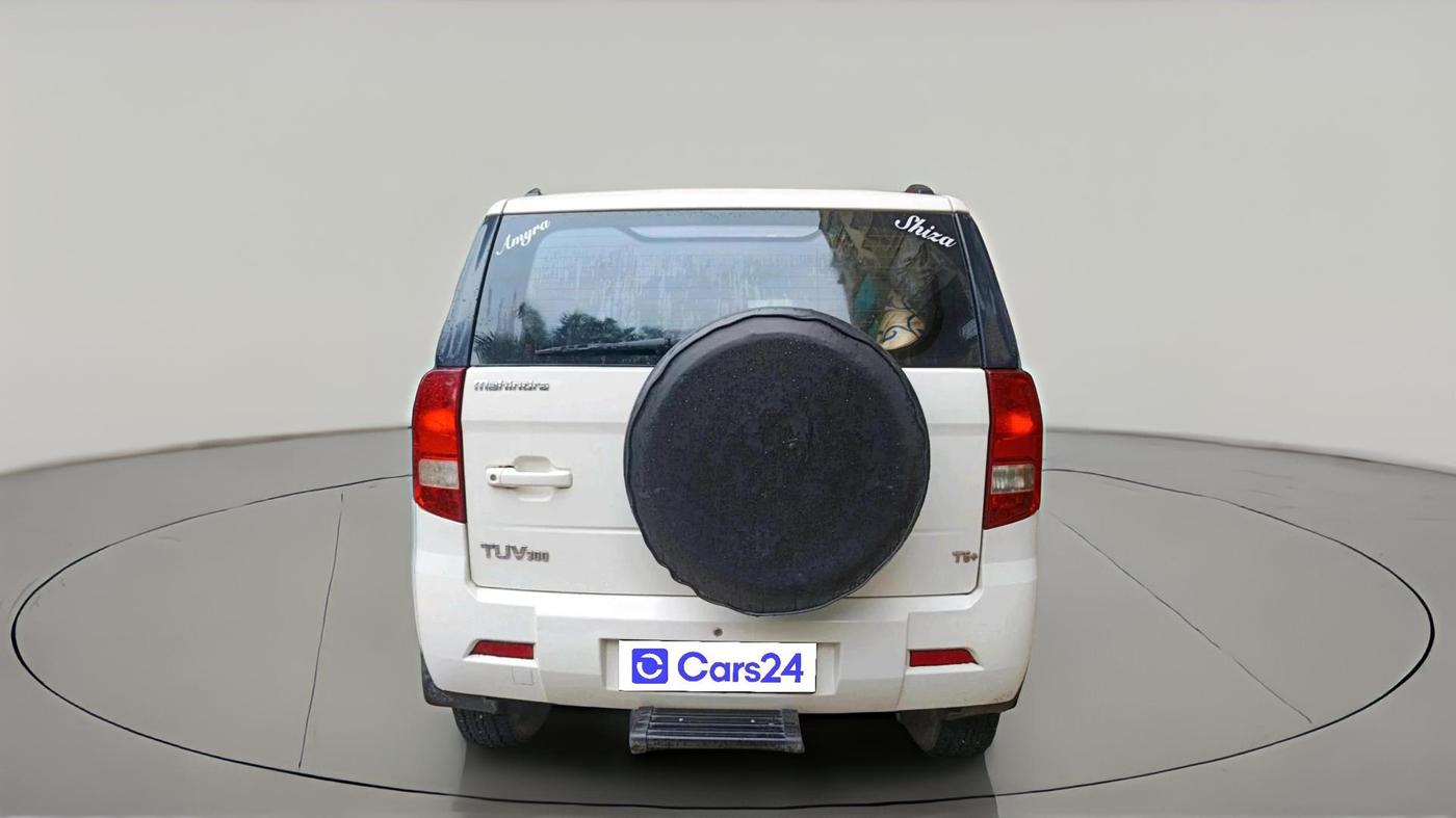 2015 Mahindra TUV300 T6 PLUS, Diesel, Manual, 42,995 km, exterior