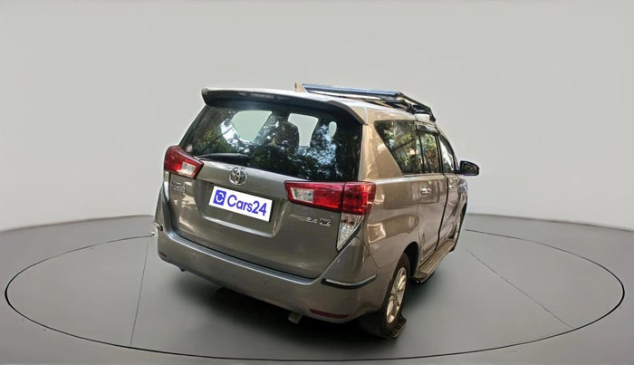 2016 Toyota Innova Crysta 2.4 VX 8 STR, Diesel, Manual, 1,49,864 km, exterior