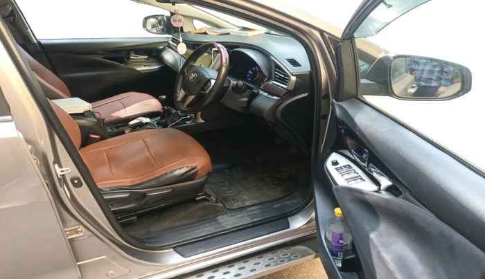 2016 Toyota Innova Crysta 2.4 VX 8 STR, Diesel, Manual, 1,49,864 km, interior