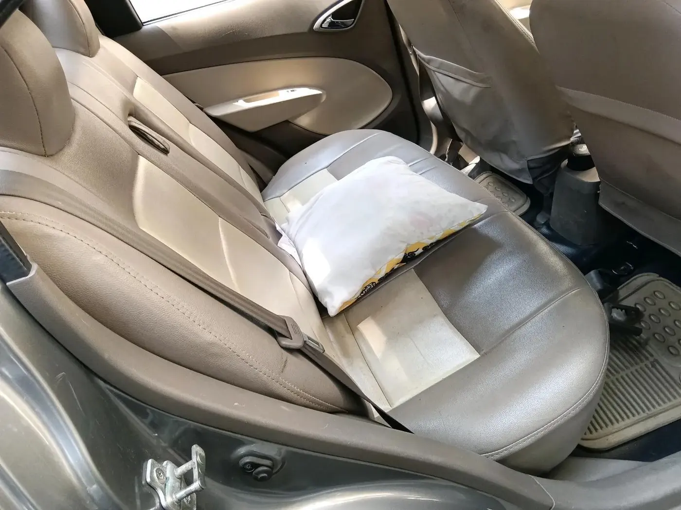 2013 Chevrolet Sail UVA 1.3 LS ABS, Diesel, Manual, 1,11,260 km, interior
