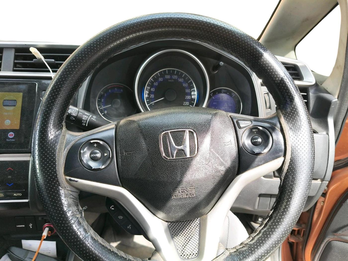 2018 Honda WR-V 1.5L I-DTEC VX MT, Diesel, Manual, 71,000 km, interior
