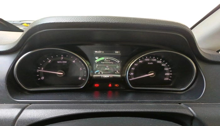 2017 Tata Hexa XT 4X2 7 STR, Diesel, Manual, 1,10,894 km, interior