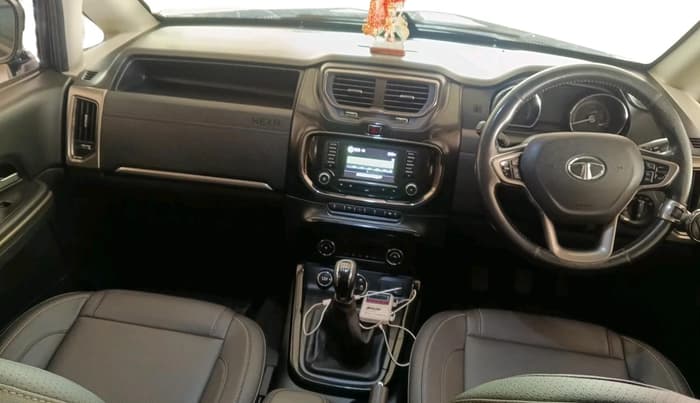 2018 Tata Hexa XT 4X2 7 STR, Diesel, Manual, 70,013 km, interior