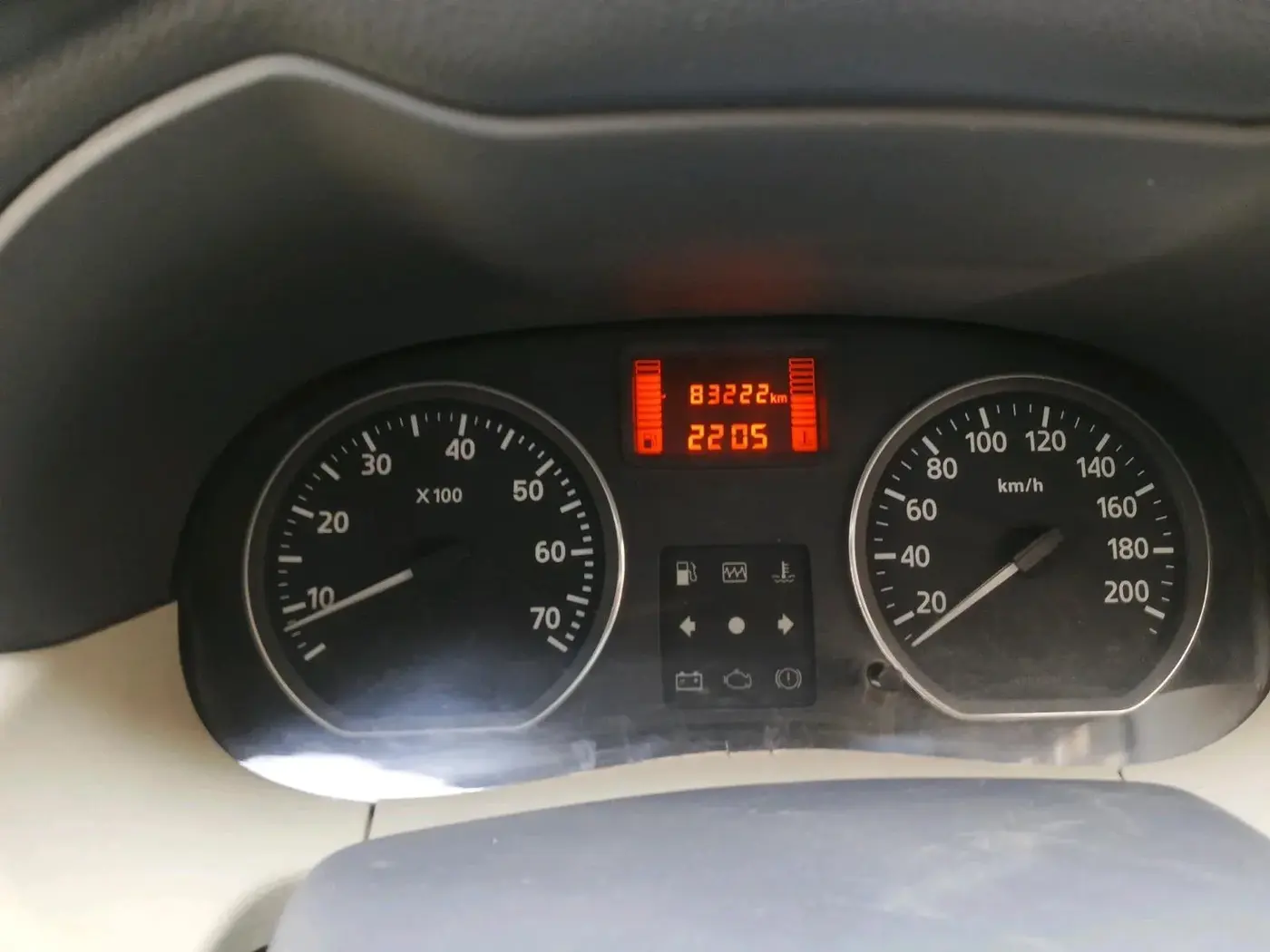 2013 Nissan Terrano XL (P), Petrol, Manual, 83,222 km, interior