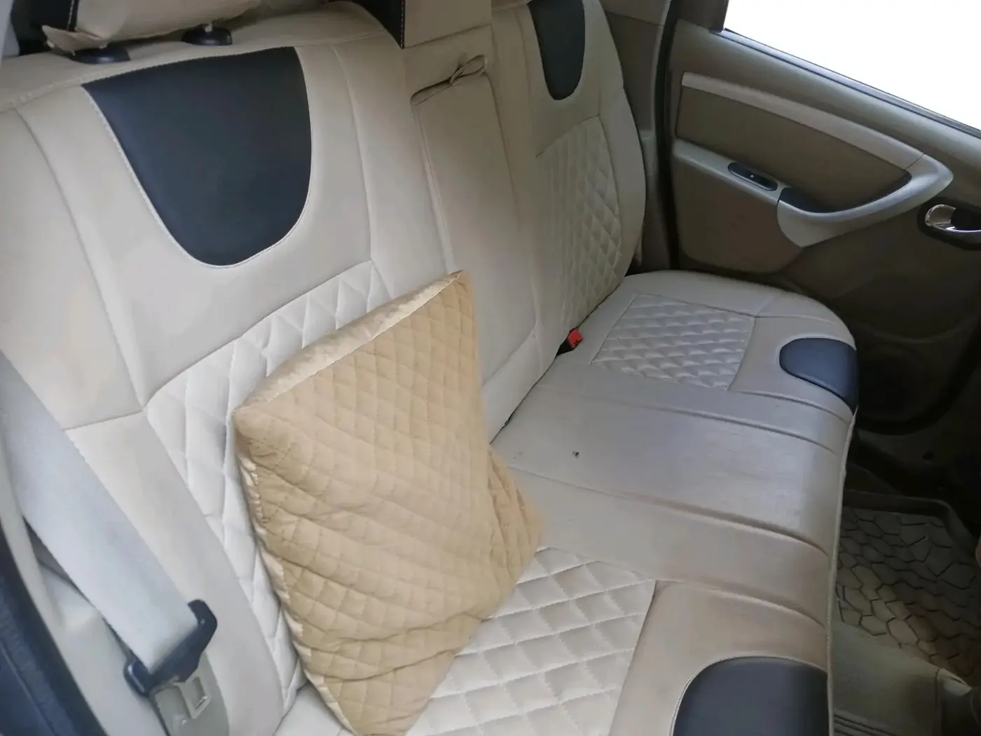 2013 Nissan Terrano XL (P), Petrol, Manual, 83,222 km, interior