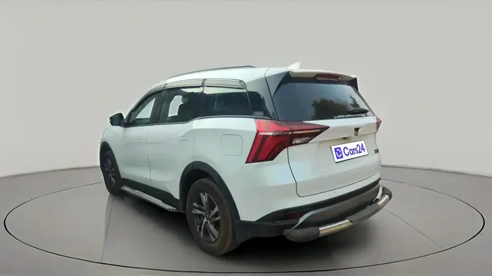 2022 Mahindra XUV700 AX 5 D MT 5 STR, Diesel, Manual, 78,927 km, exterior