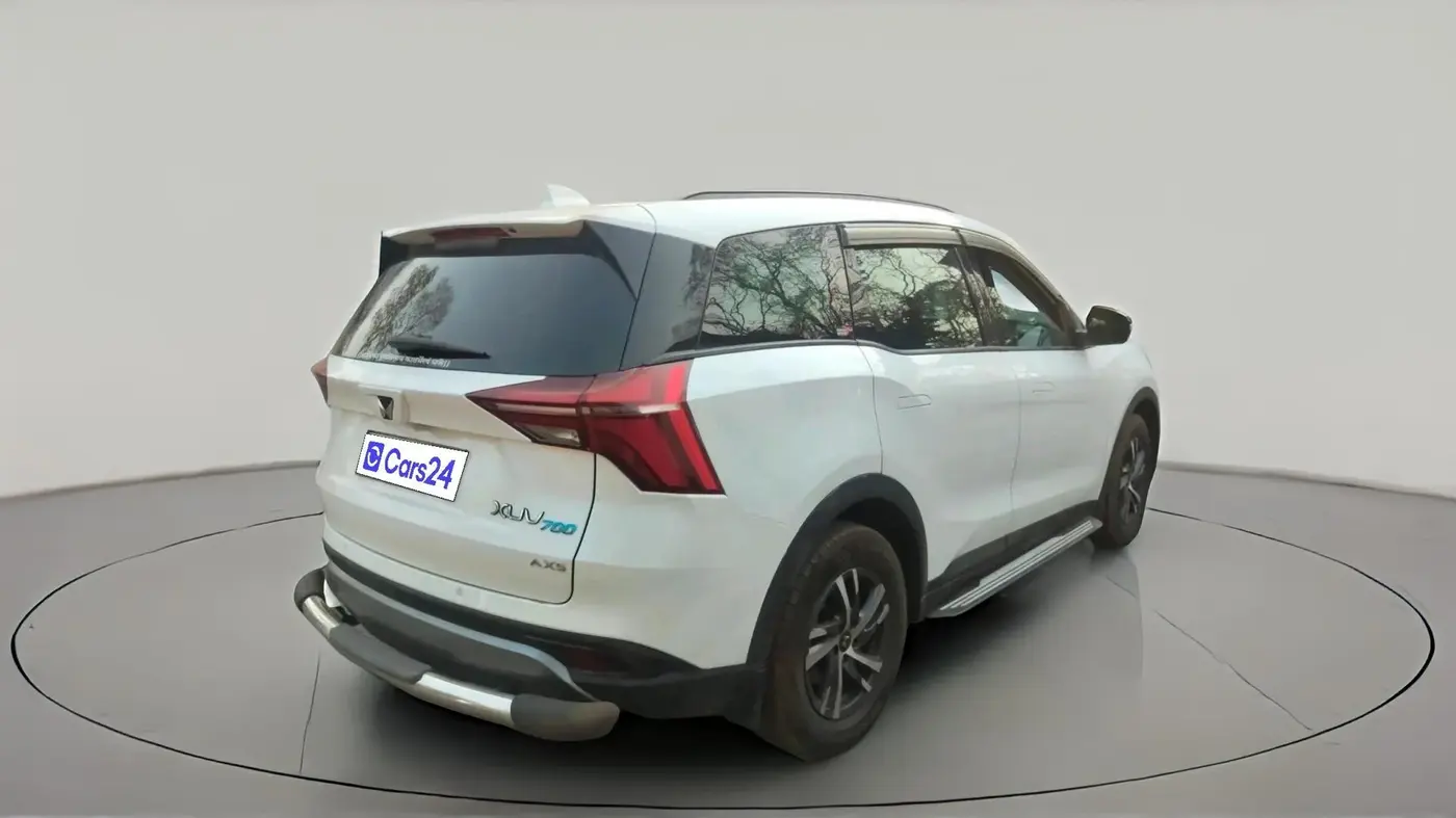 2022 Mahindra XUV700 AX 5 D MT 5 STR, Diesel, Manual, 78,927 km, exterior