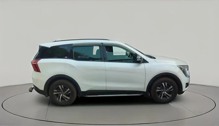 2022 Mahindra XUV700 AX 5 D MT 5 STR, Diesel, Manual, 78,927 km, exterior