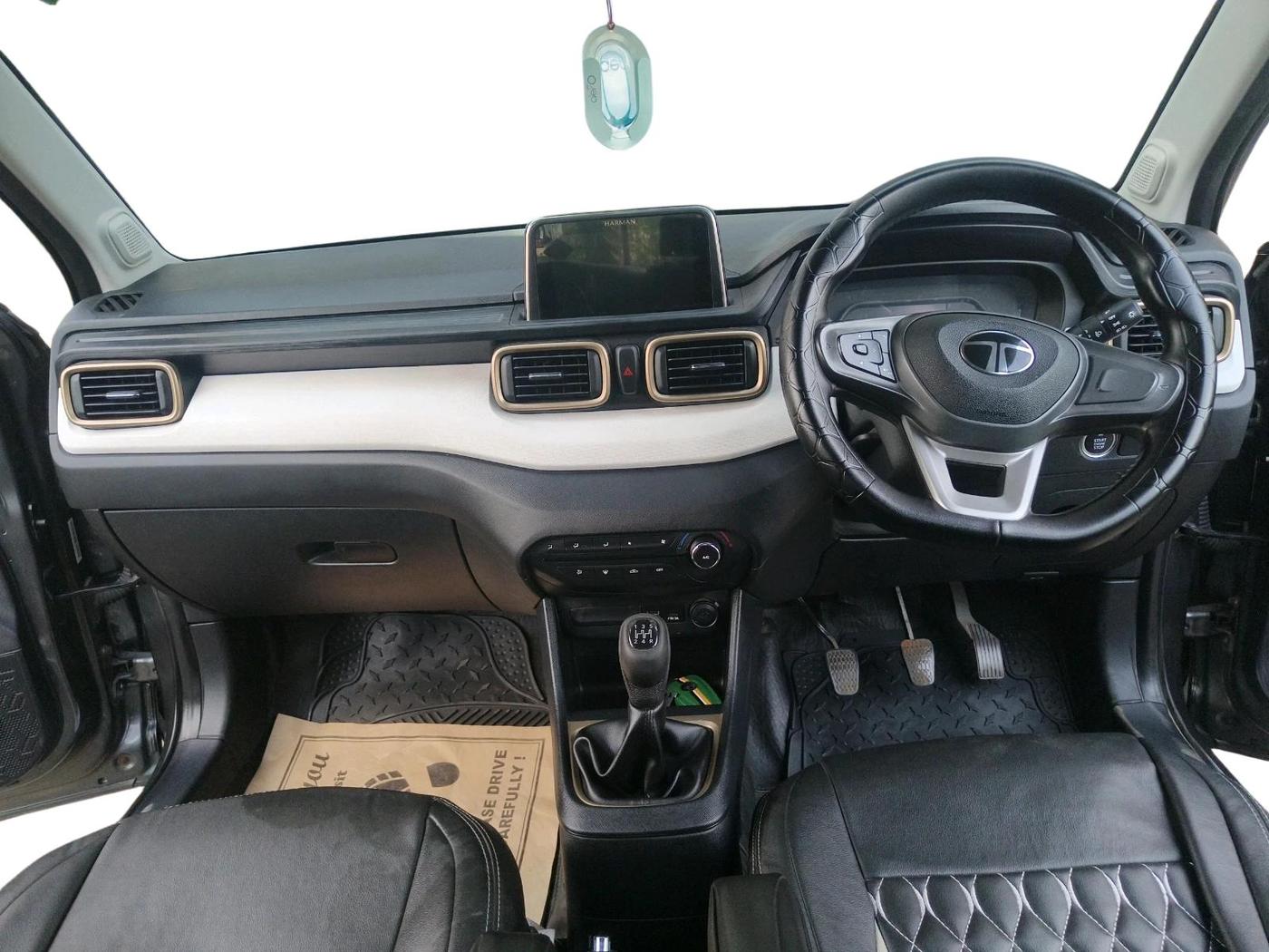 2024 Tata PUNCH ACCOMPLISHED DAZZLE SUNROOF CNG MT, CNG, Manual, 19,469 km, interior