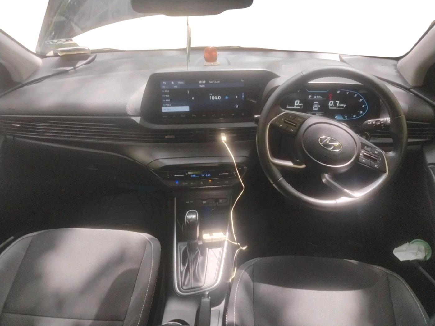 2022 Hyundai NEW I20 ASTA (O) 1.2 AT, Petrol, Automatic, 34,938 km, interior