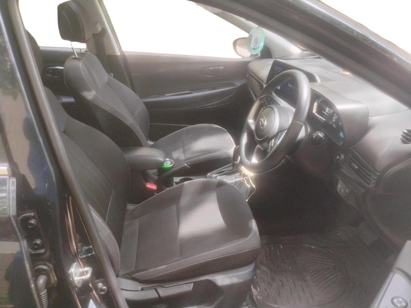 2022 Hyundai NEW I20 ASTA (O) 1.2 AT, Petrol, Automatic, 34,938 km, interior