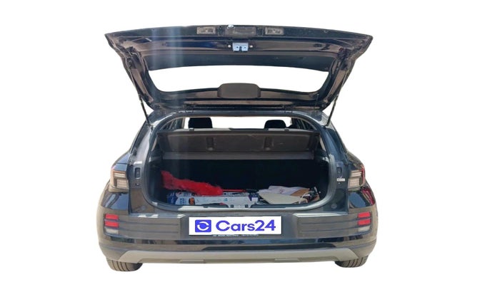 2024 Hyundai VENUE SX 1.2 PETROL, Petrol, Manual, 26,171 km, exterior