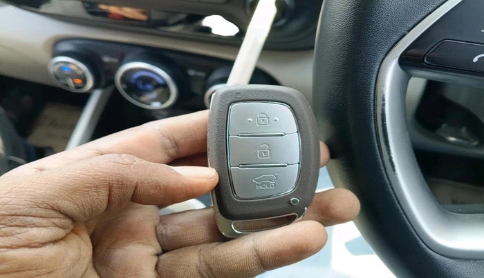 2024 Hyundai VENUE SX 1.2 PETROL, Petrol, Manual, 26,171 km, interior