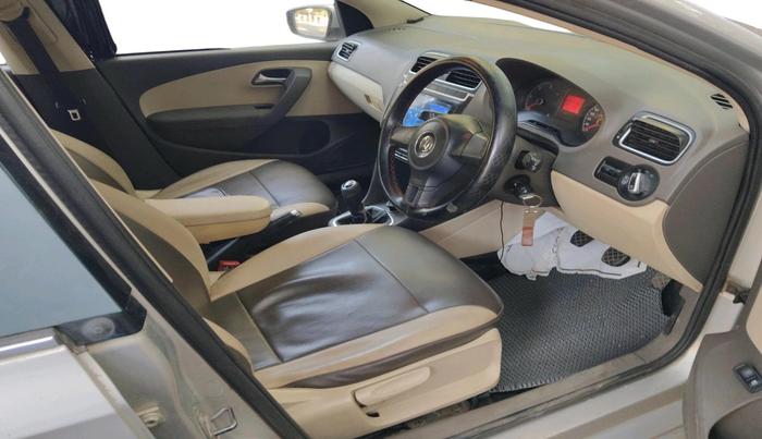 2011 Volkswagen Vento HIGHLINE DIESEL 1.6, Diesel, Manual, 83,231 km, interior