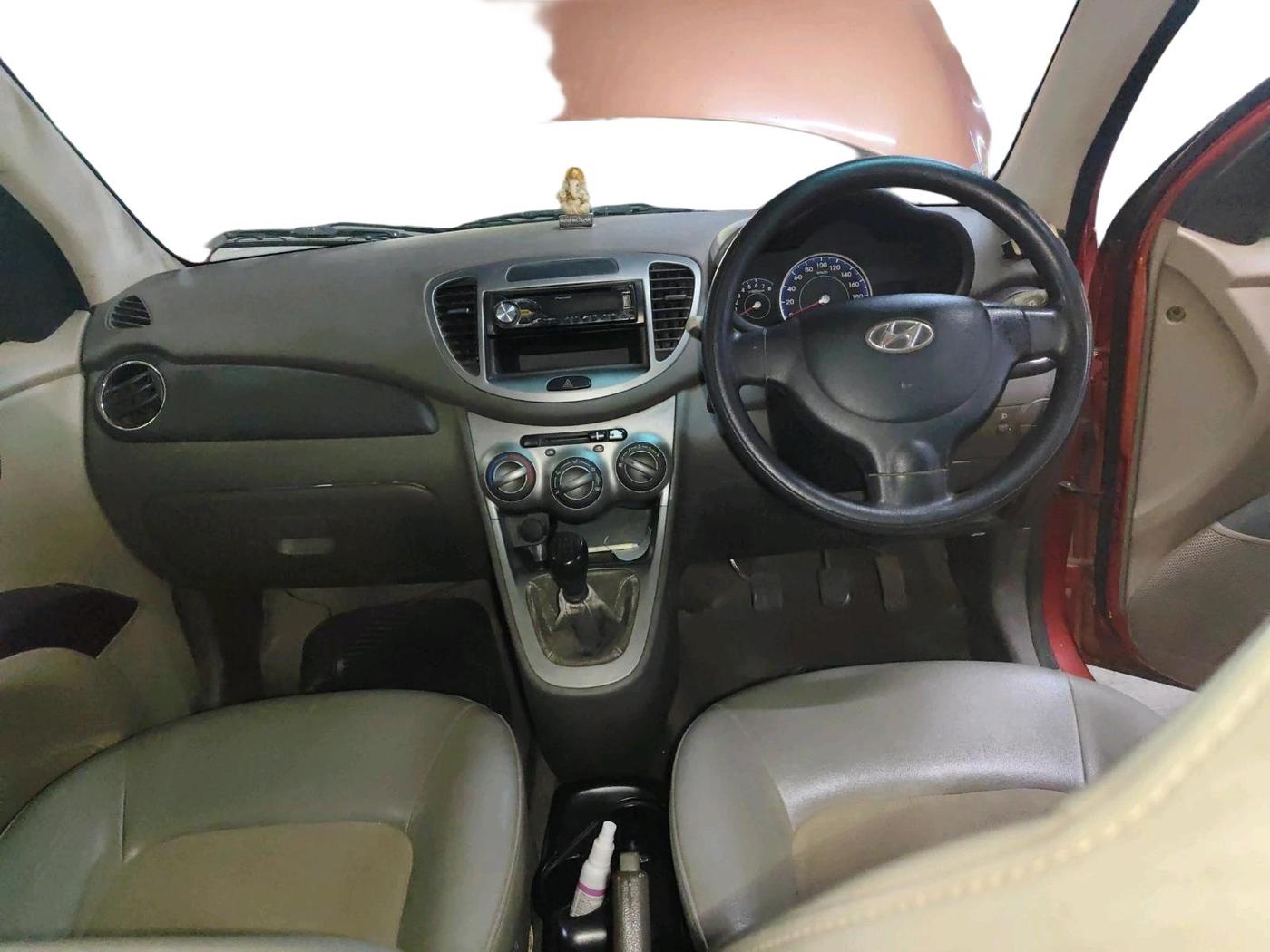 2011 Hyundai i10 MAGNA 1.2, Petrol, Manual, 53,364 km, interior