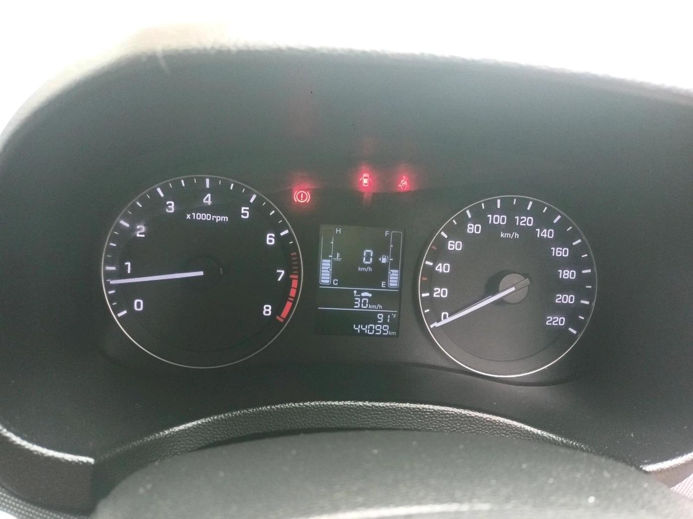 2018 Hyundai Creta SX 1.6 PETROL DUAL TONE, Petrol, Manual, 44,099 km, interior
