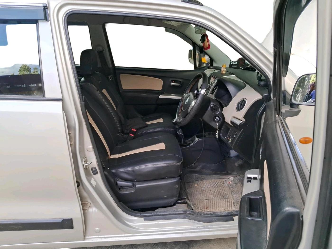 2015 Maruti Wagon R 1.0 LXI CNG, CNG, Manual, 1,02,107 km, interior