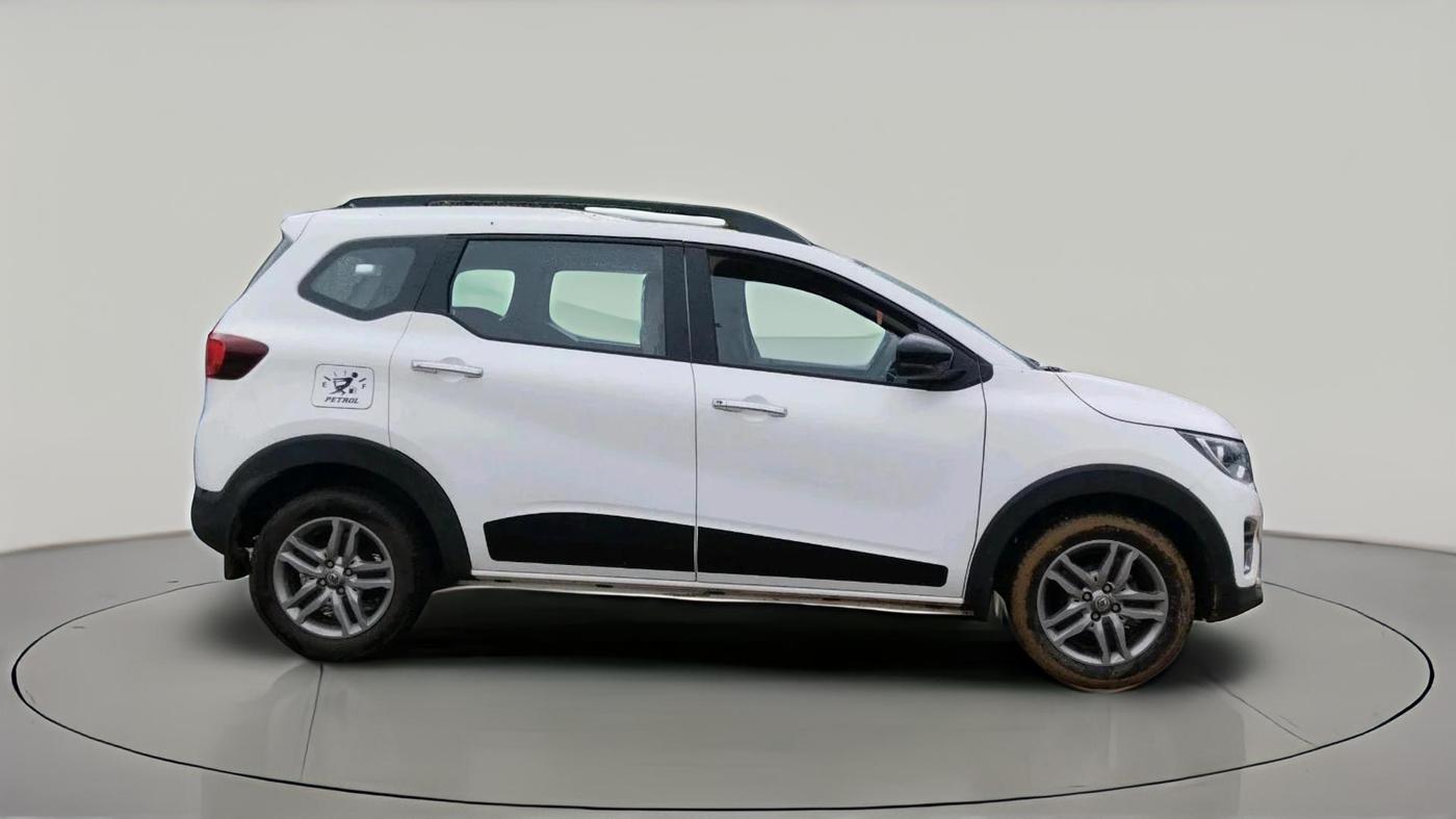 2025 Renault TRIBER RXZ AMT, Petrol, Automatic, 22,307 km, exterior
