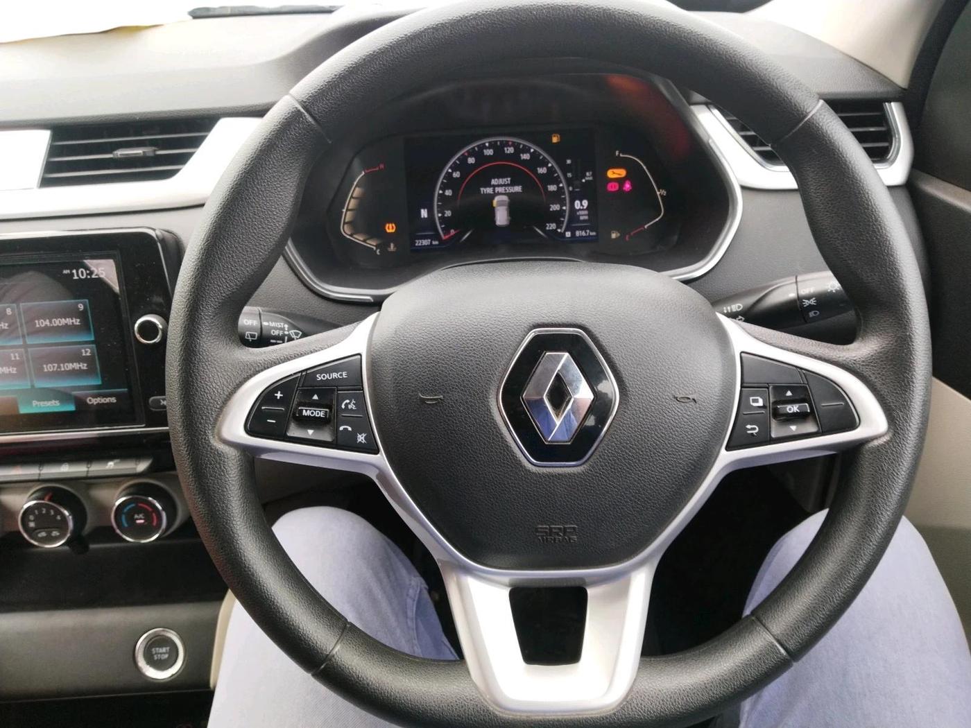 2025 Renault TRIBER RXZ AMT, Petrol, Automatic, 22,307 km, interior