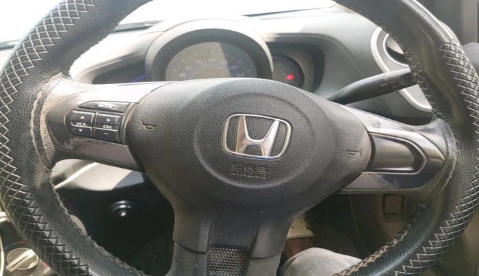 2014 Honda Mobilio 1.5L I-DTEC V, Diesel, Manual, 1,62,388 km, interior