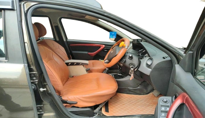 2018 Renault Duster RXS CVT, Petrol, Automatic, 84,928 km, interior